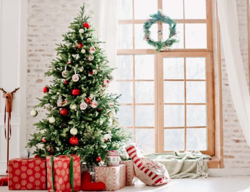 5 Tips for Decorating Your Lake Home for The Holidays